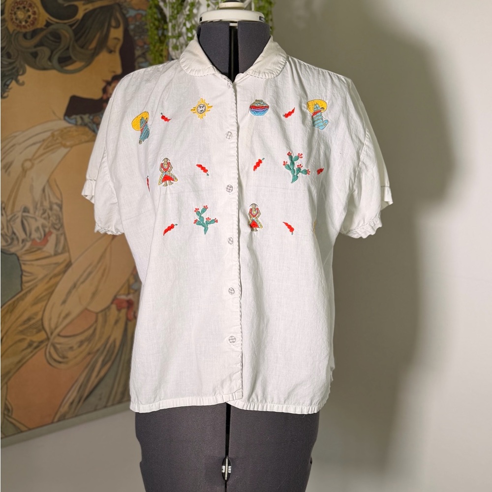 Women’s Vintage‎ Cropped Southwest Embroidered Western Button Down Blouse